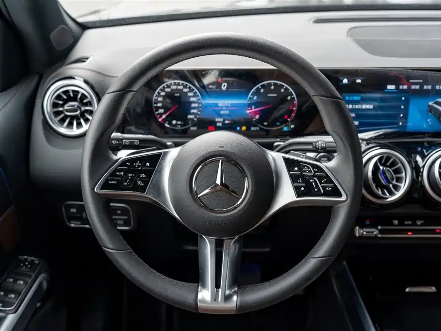 Mercedes-Benz GLB 2024 GLB 220 Fashion