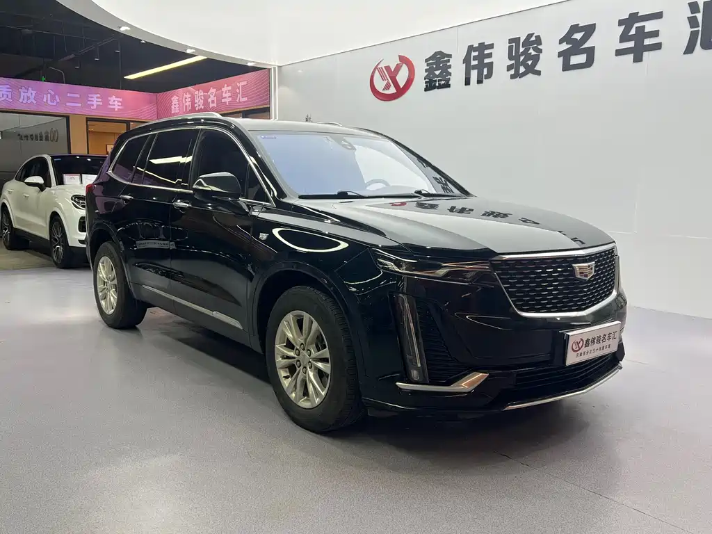 Cadillac XT6 2022 2.0T мест 120