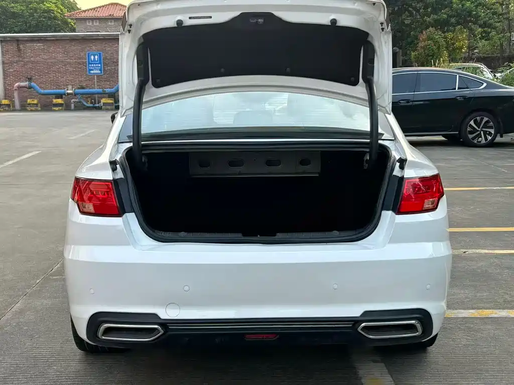 Geely Emgrand GL — миниатюра 7