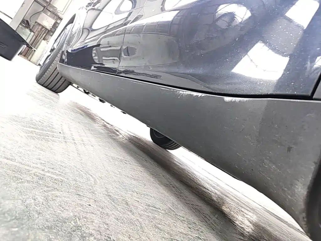 Tesla Model Y — миниатюра 22