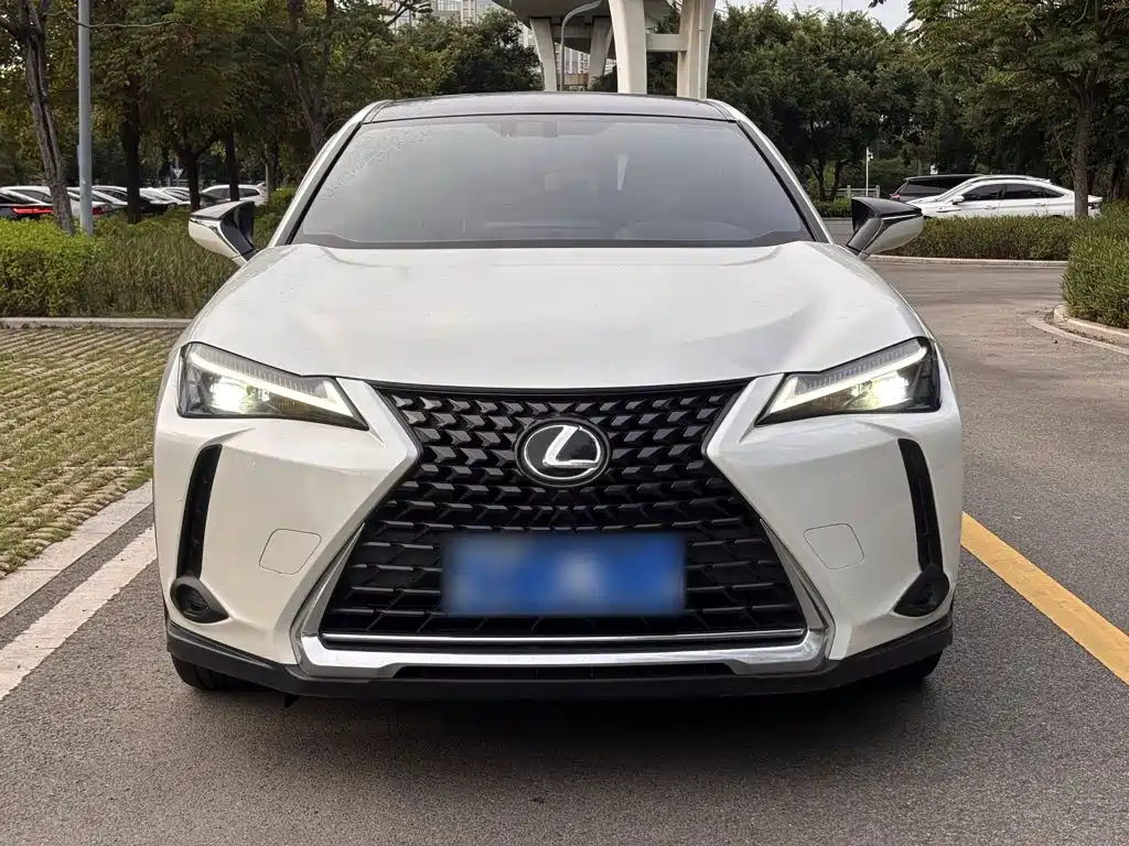 Lexus UX — миниатюра 3