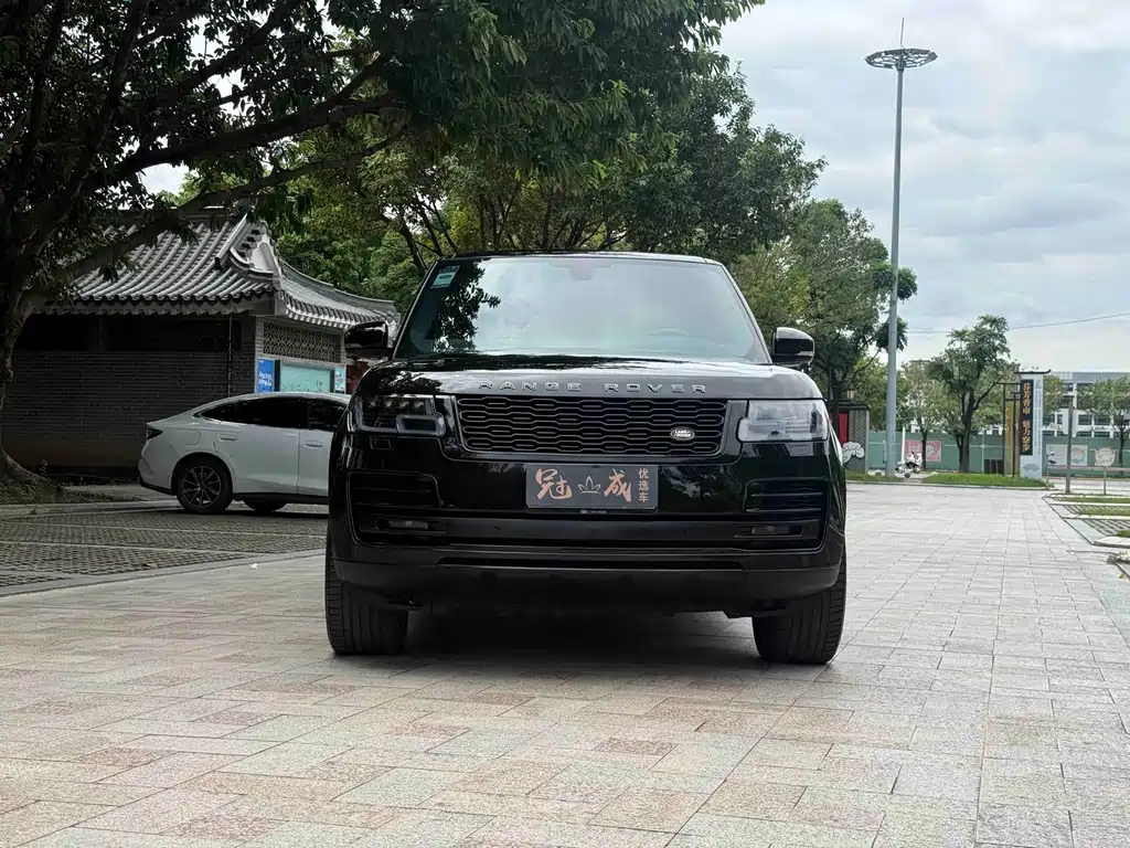 Land Rover Range Rover — миниатюра 2