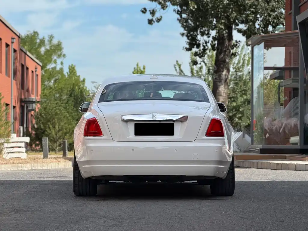 Rolls-Royce Ghost — миниатюра 14
