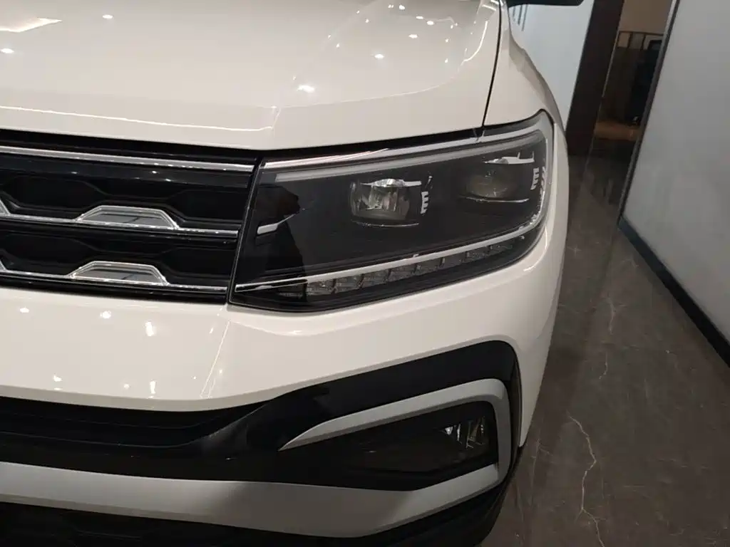 Volkswagen T-Cross — миниатюра 24
