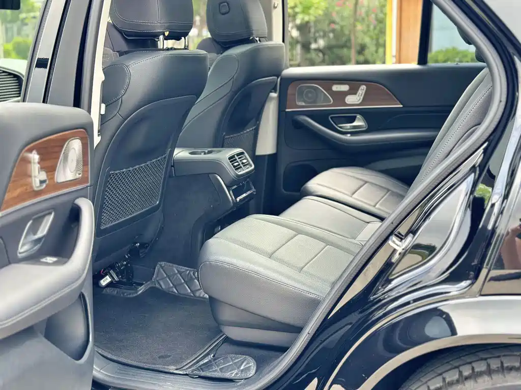 Mercedes-Benz GLE (Import) — миниатюра 11