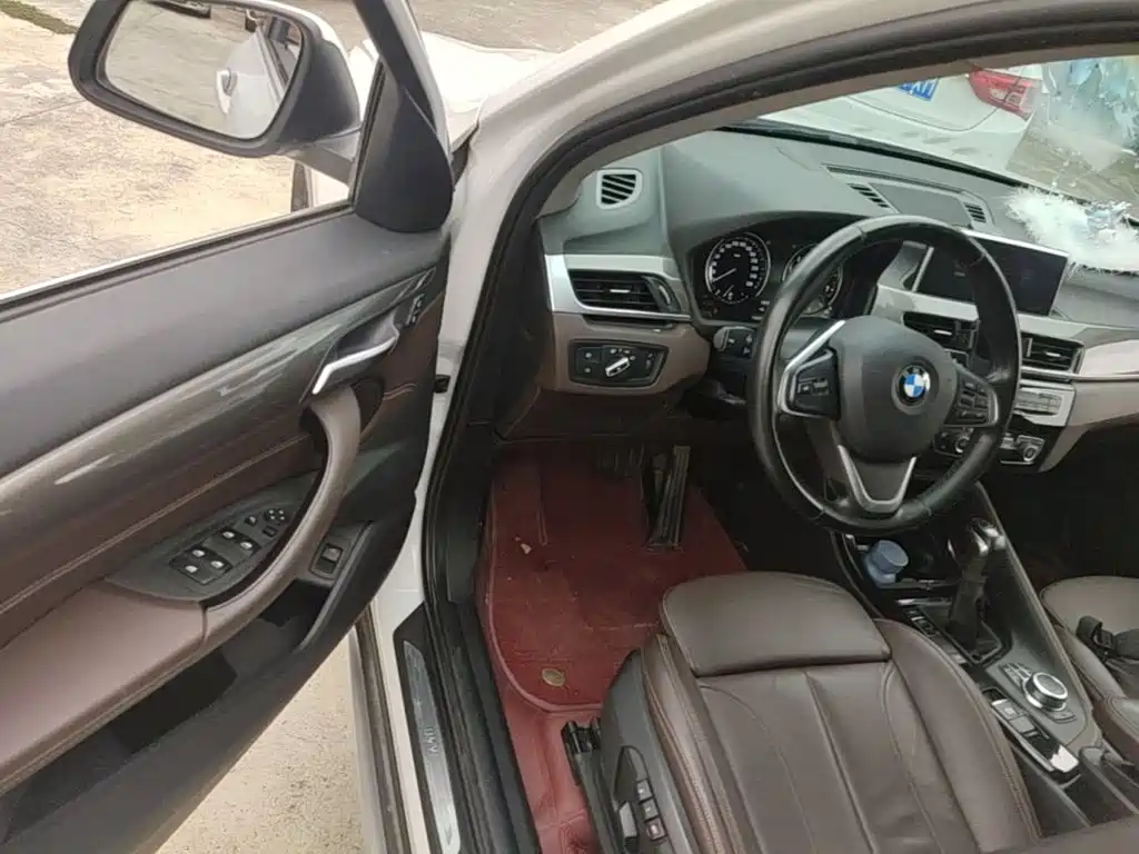 BMW X1 — миниатюра 12