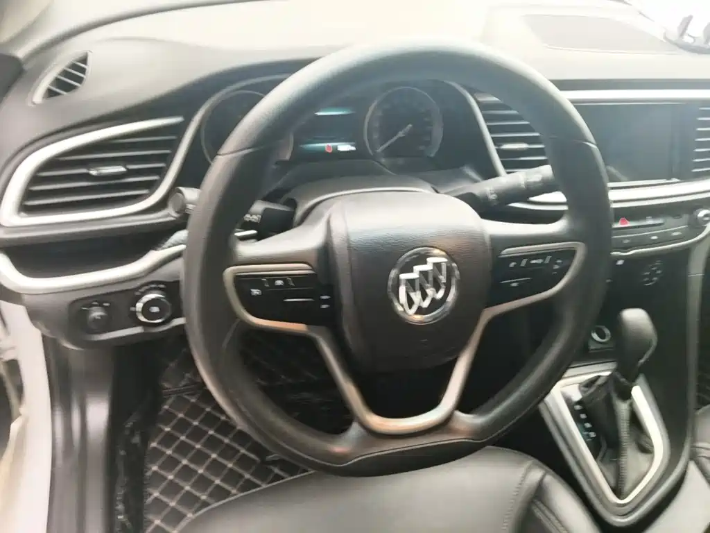 Buick Excelle — миниатюра 4
