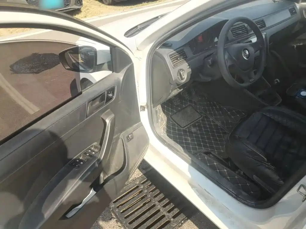Volkswagen Santana — миниатюра 16