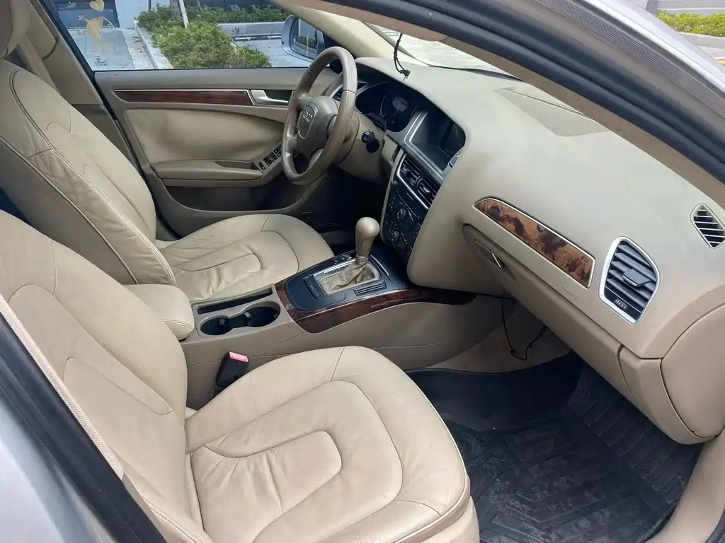 Audi A4L — миниатюра 7
