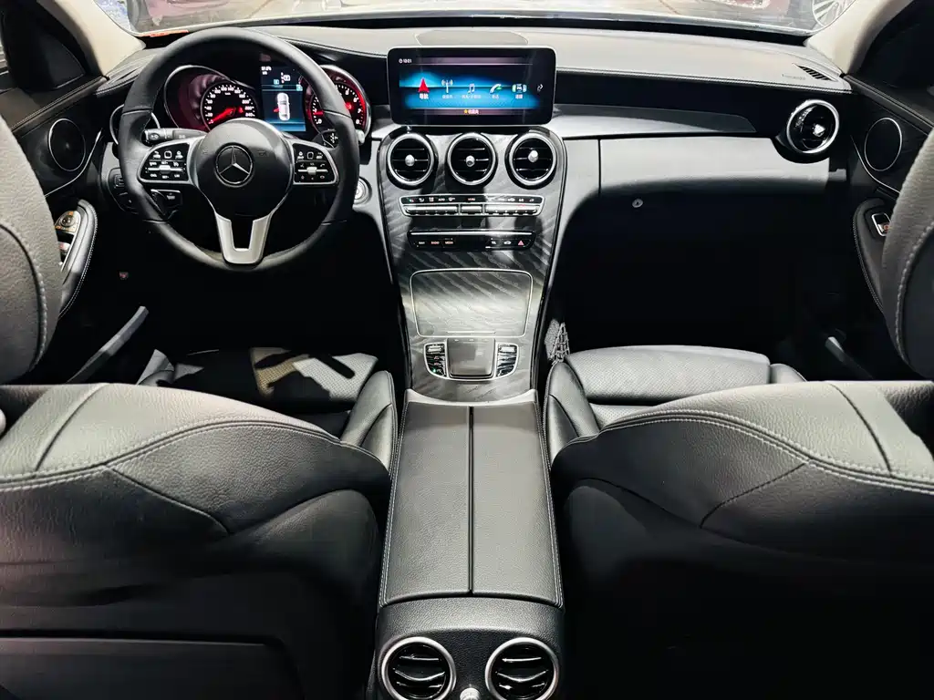 Mercedes-Benz C-Class — миниатюра 10
