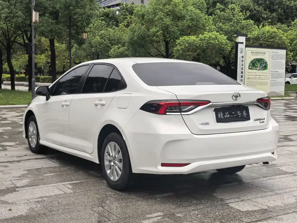 Toyota Corolla — миниатюра 5