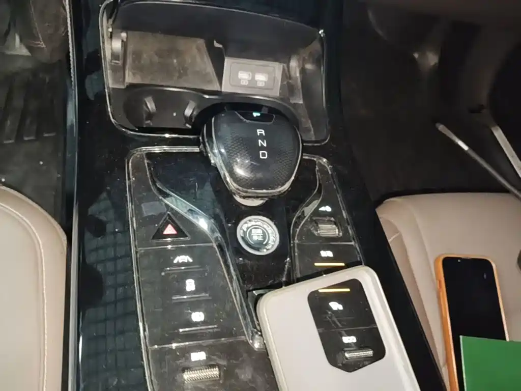 BYD Han — миниатюра 14
