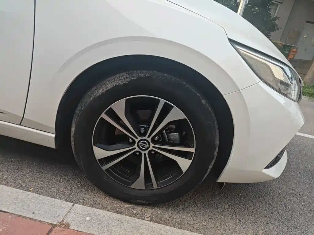 Nissan Sylphy — миниатюра 8