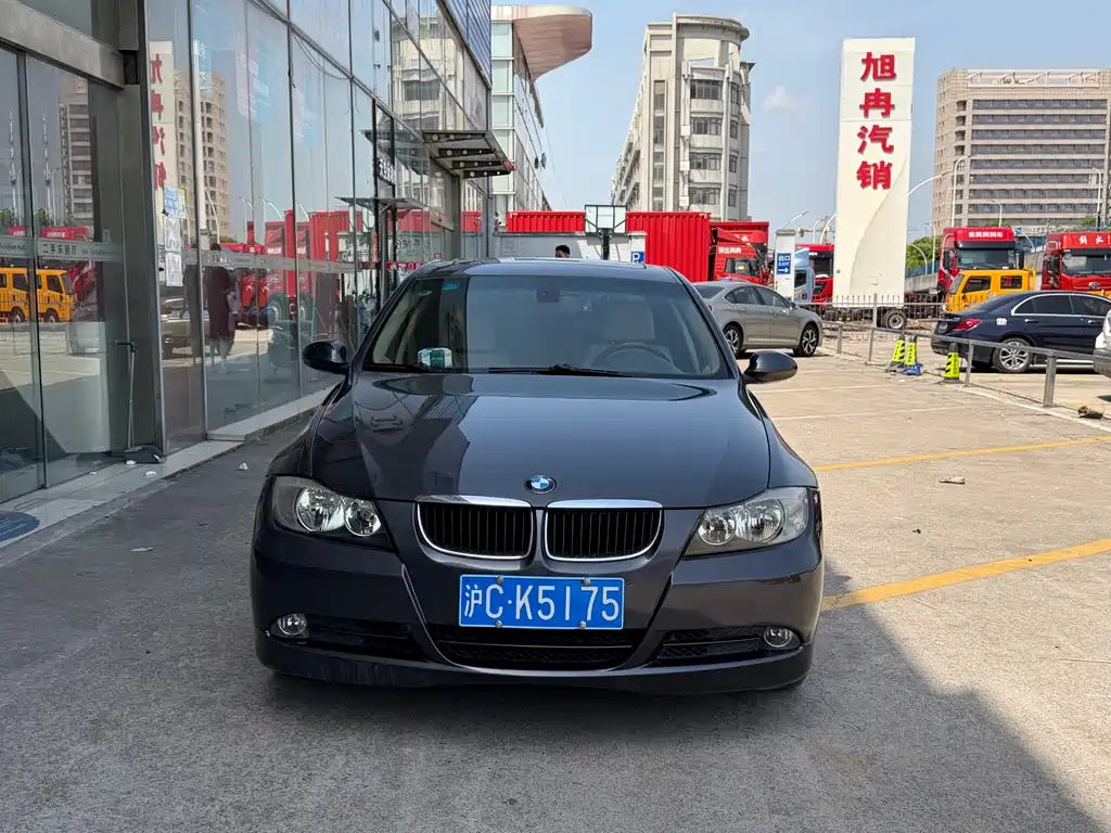 BMW 3 Series 2010