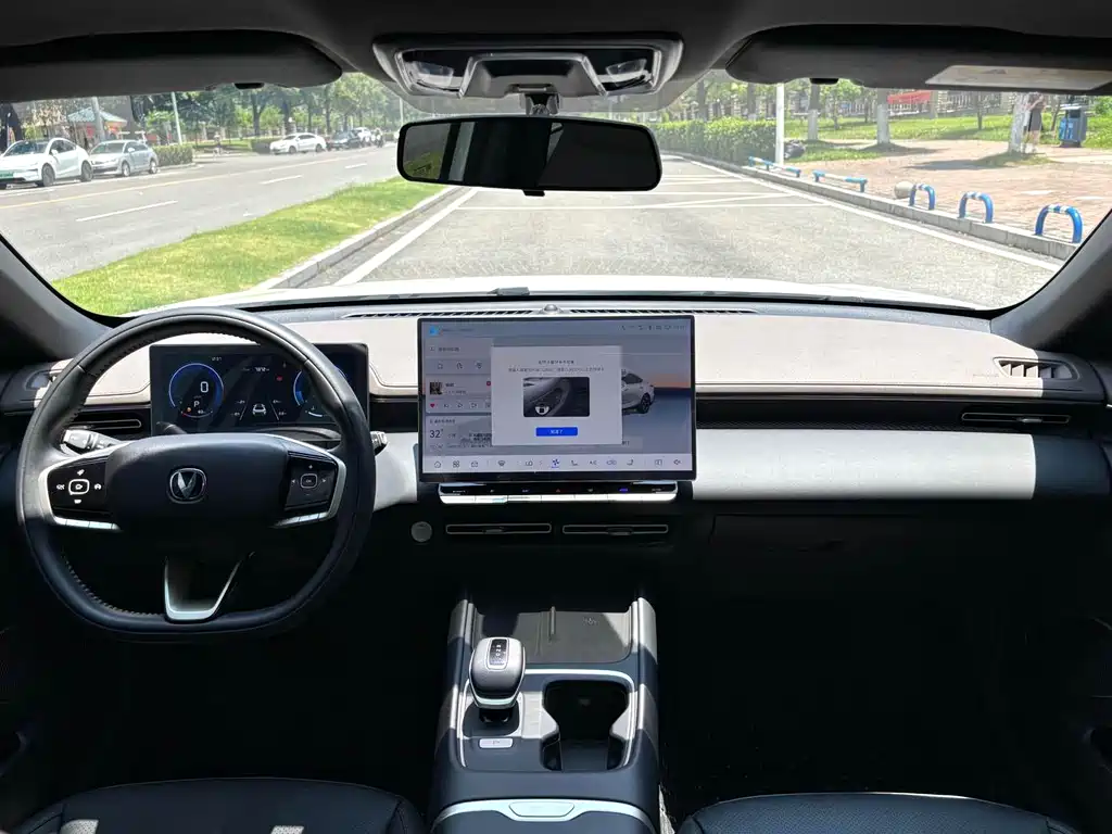 Changan Eado — миниатюра 6