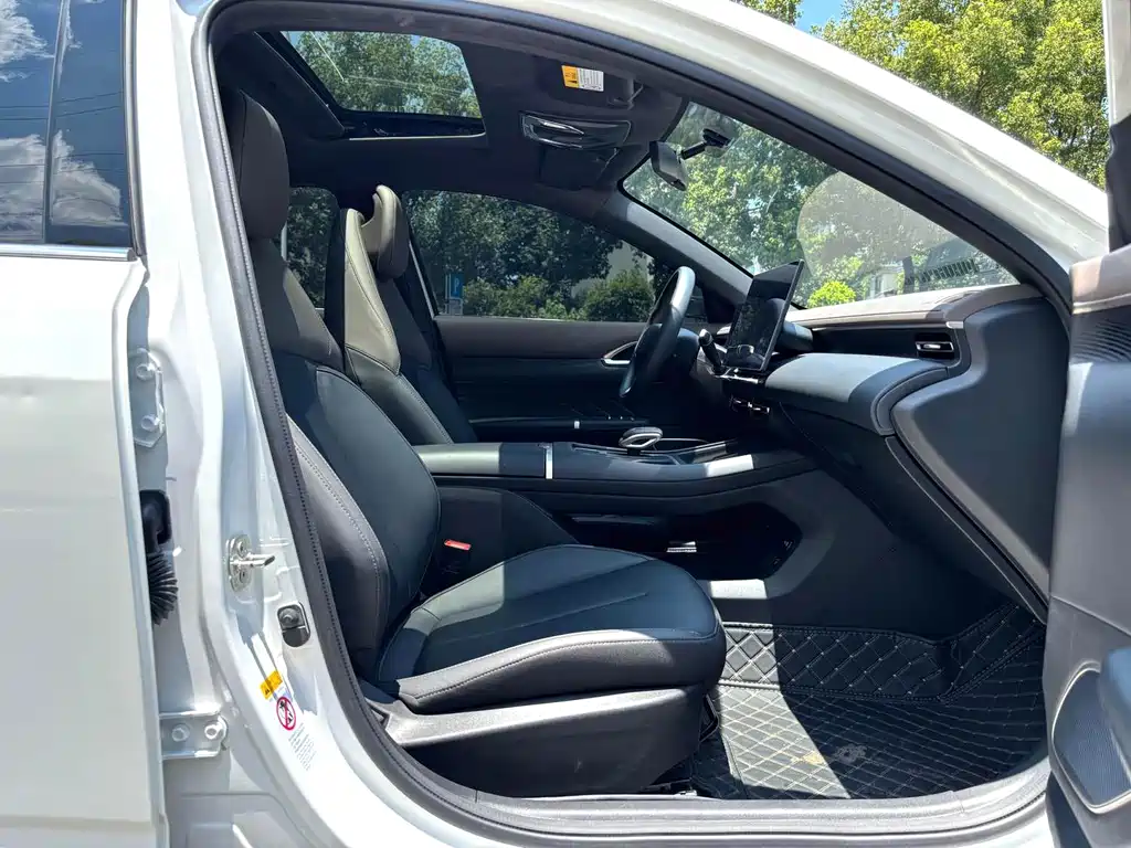 Changan Eado — миниатюра 10