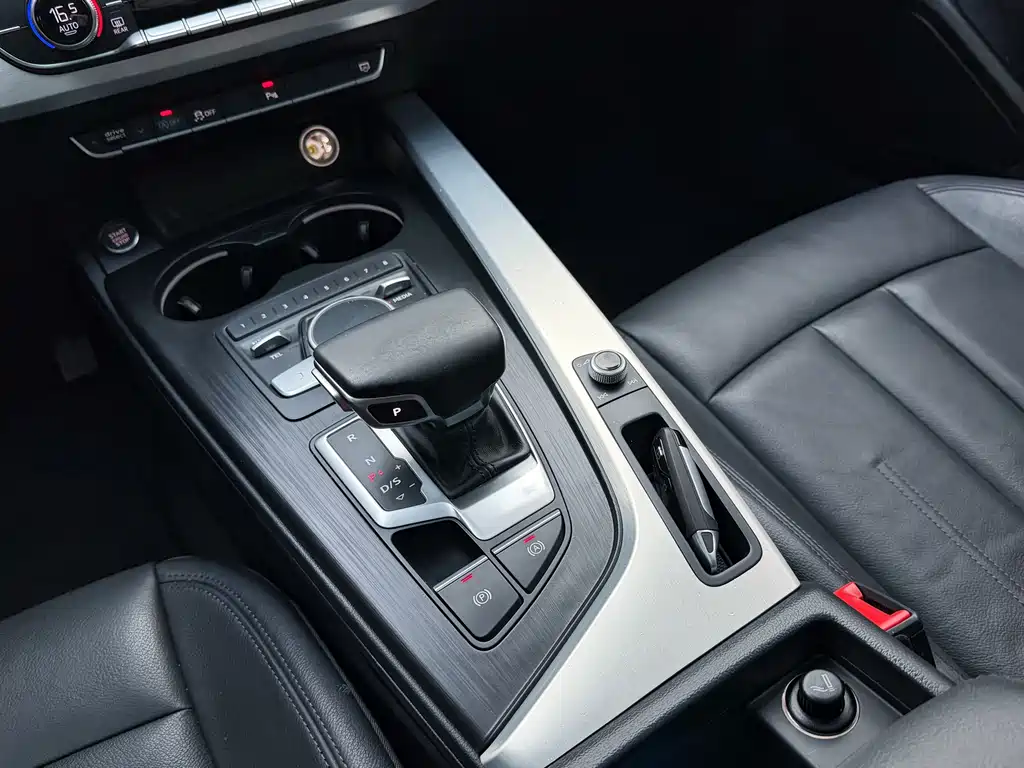 Audi A4L — миниатюра 15