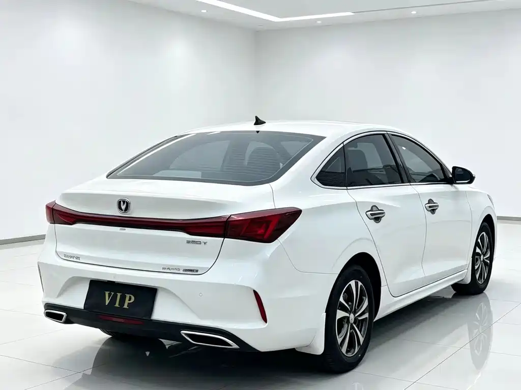 Changan Eado — миниатюра 7