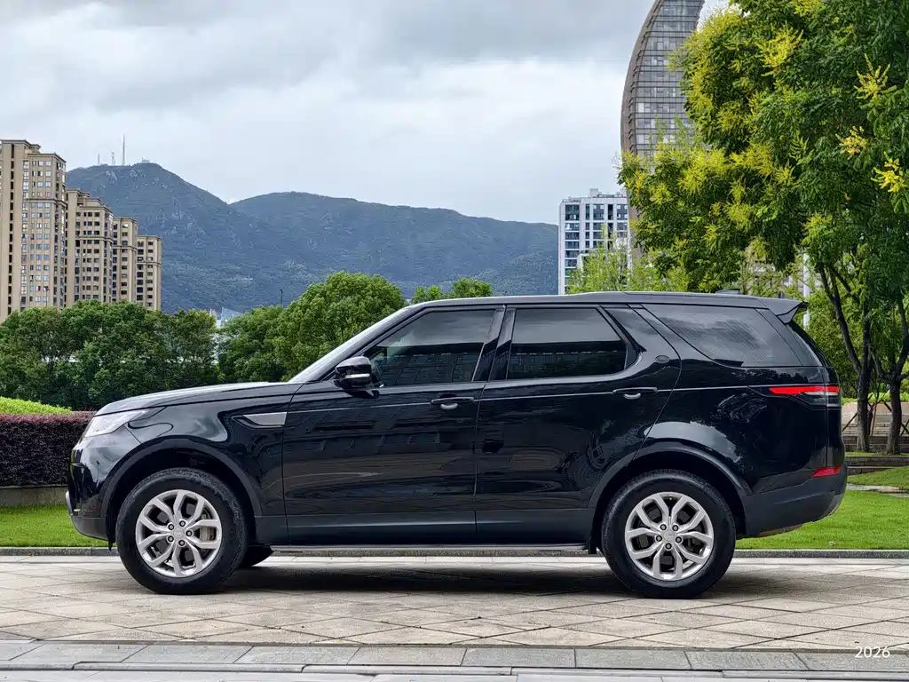 Land Rover Discovery — миниатюра 3