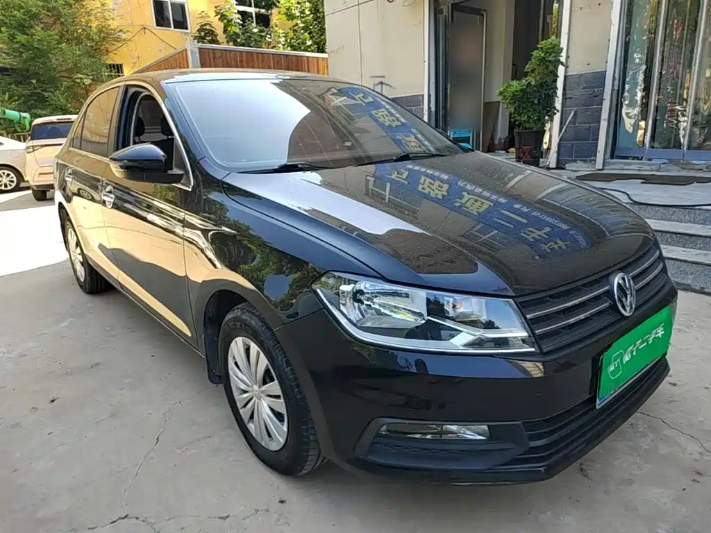 Volkswagen Santana — миниатюра 4
