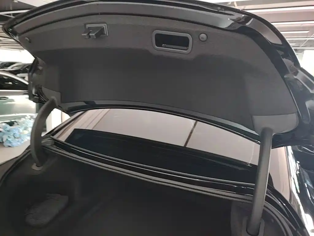 Cadillac CT5 — миниатюра 19