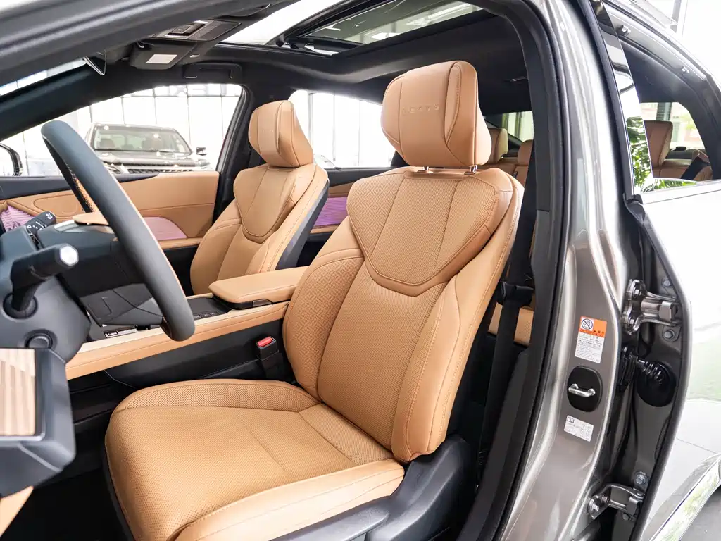 Lexus ES — миниатюра 11