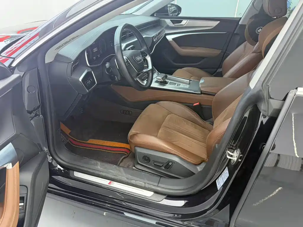Audi A7L — миниатюра 5
