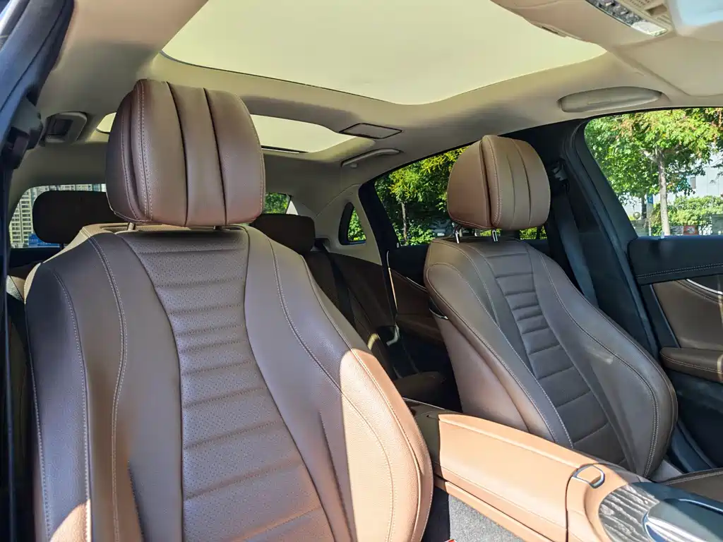 Mercedes-Benz E-Class — миниатюра 14