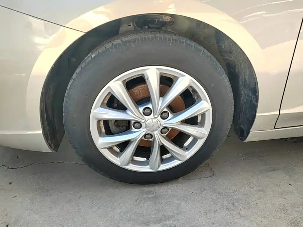 Roewe i5 — миниатюра 23