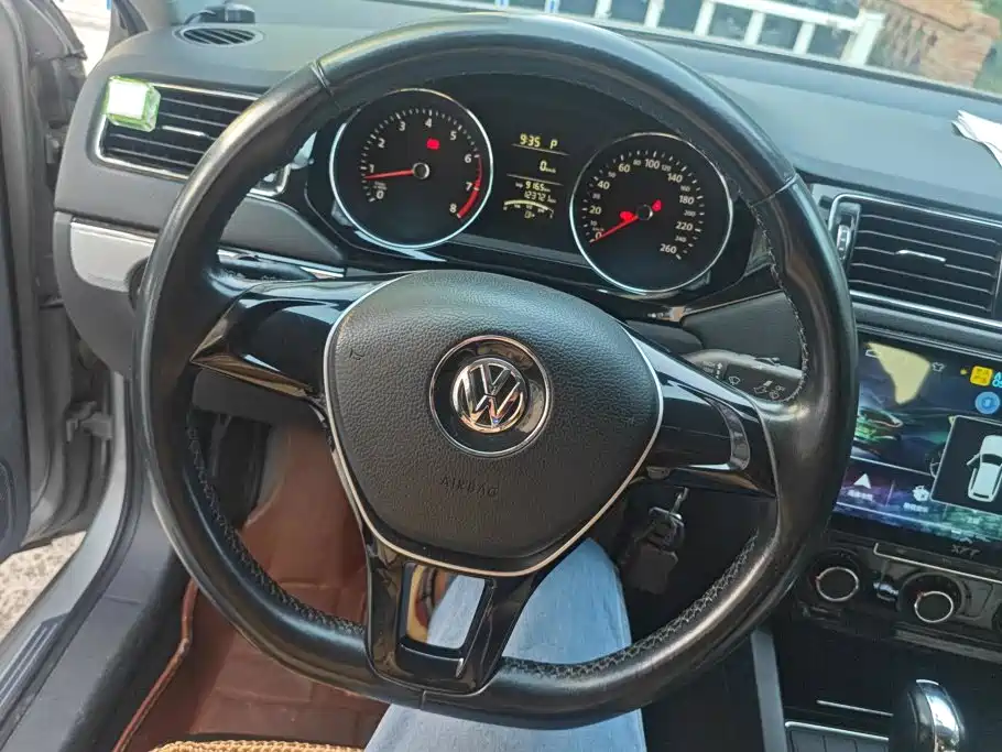 Volkswagen Sagitar — миниатюра 15