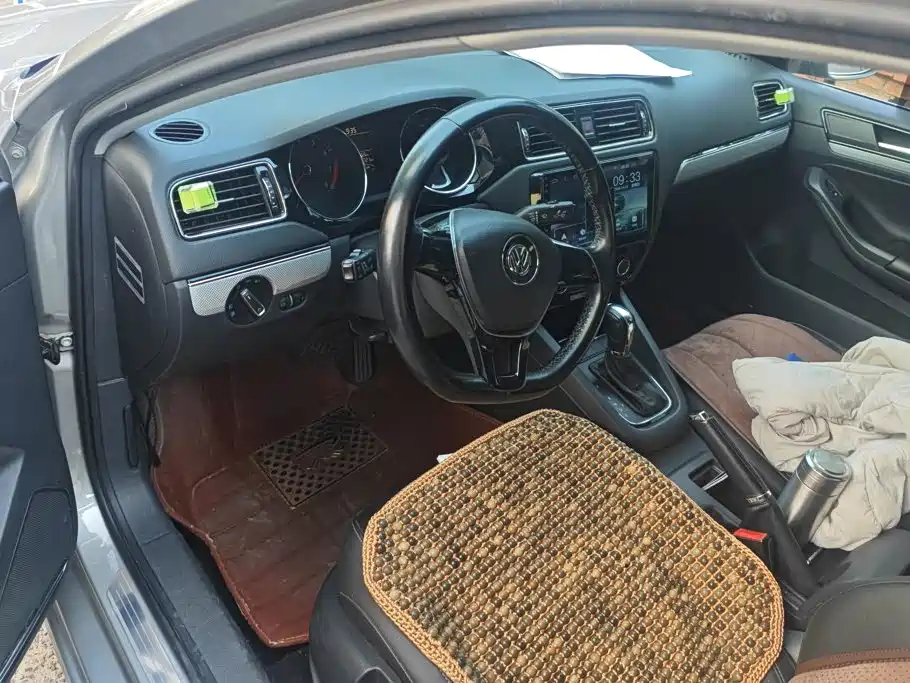 Volkswagen Sagitar — миниатюра 12