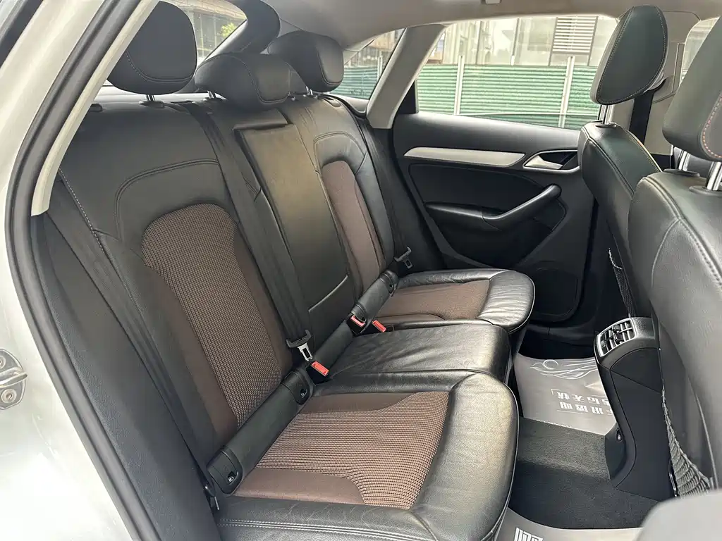 Audi Q3 2018 30 35 TFSI Fashion