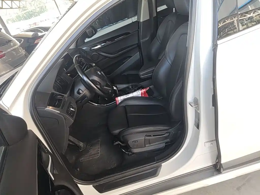 BMW X2 (Import) — миниатюра 15