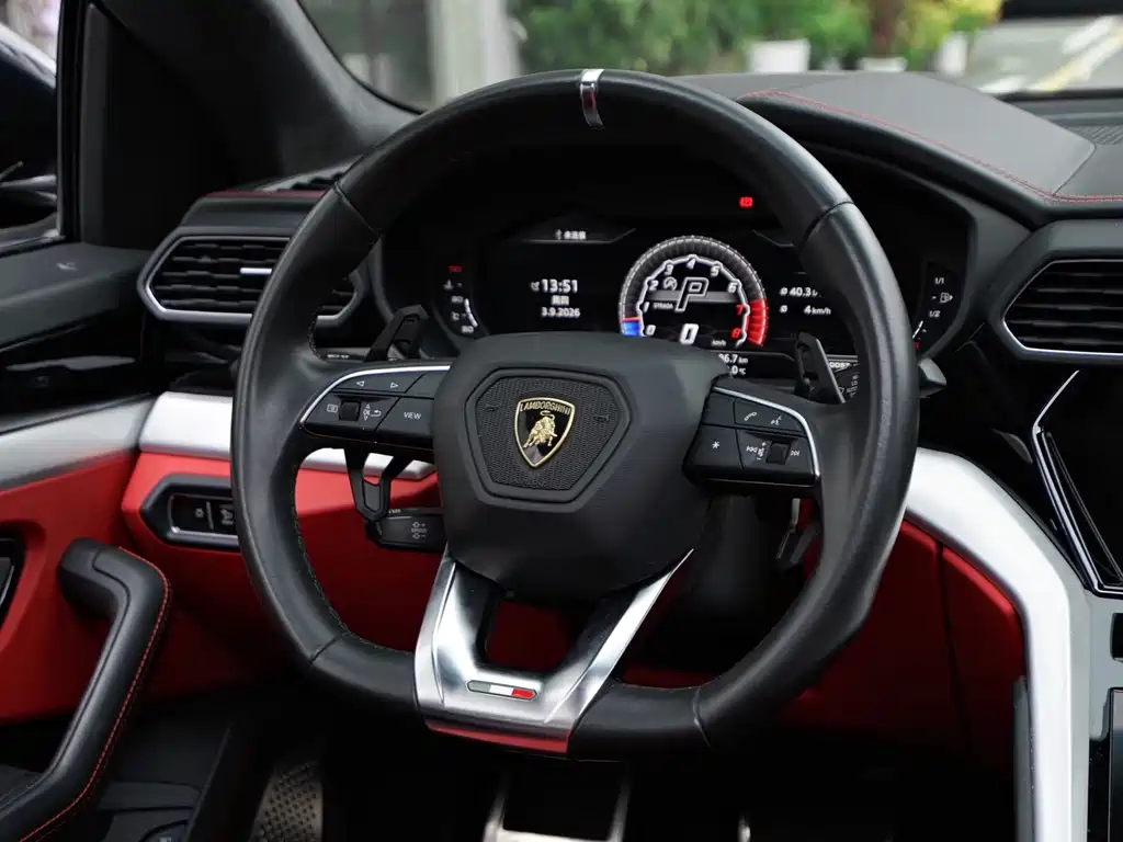 Lamborghini Urus — миниатюра 7
