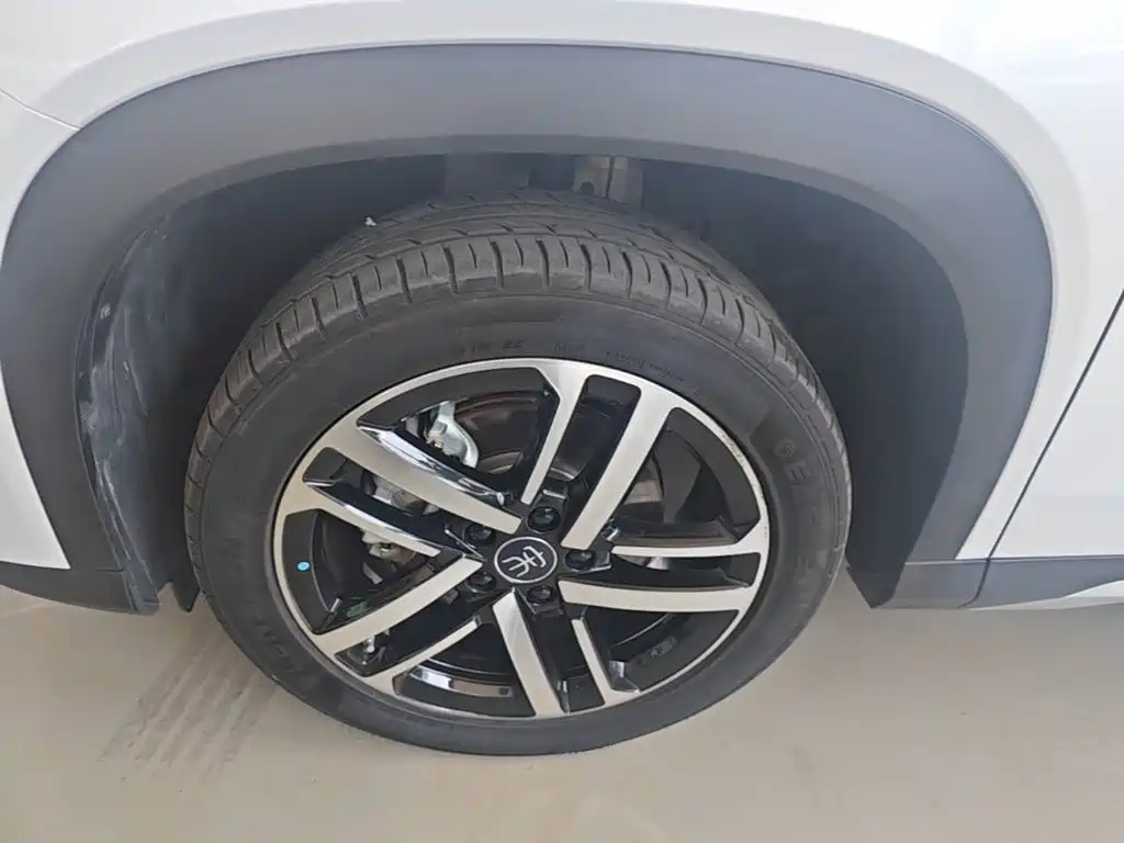 BYD L DM-i — миниатюра 23