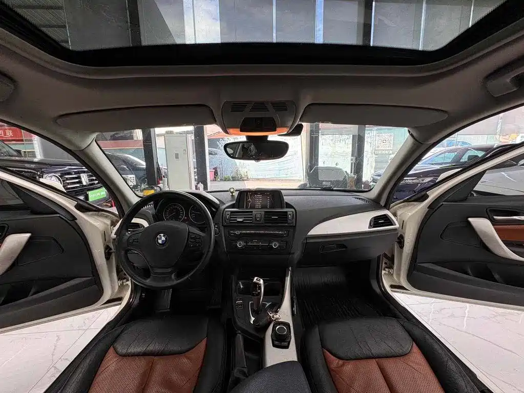 BMW 1 Series (Import) Facelift 116i Leading Type, фото 14