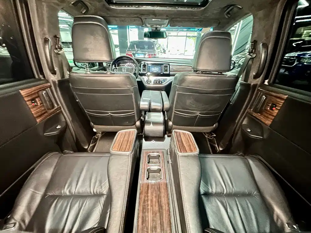 Honda Elysion — миниатюра 27