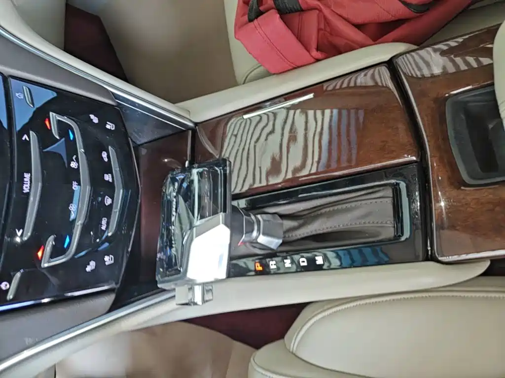 Cadillac XTS — миниатюра 14