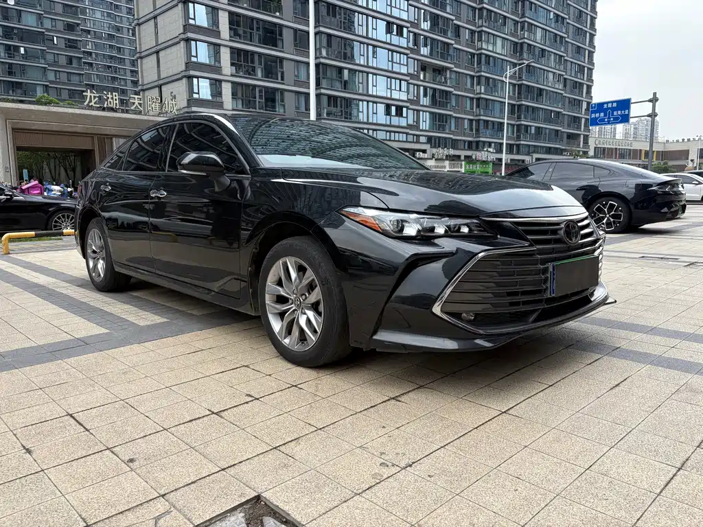 Toyota Avalon - фото 3