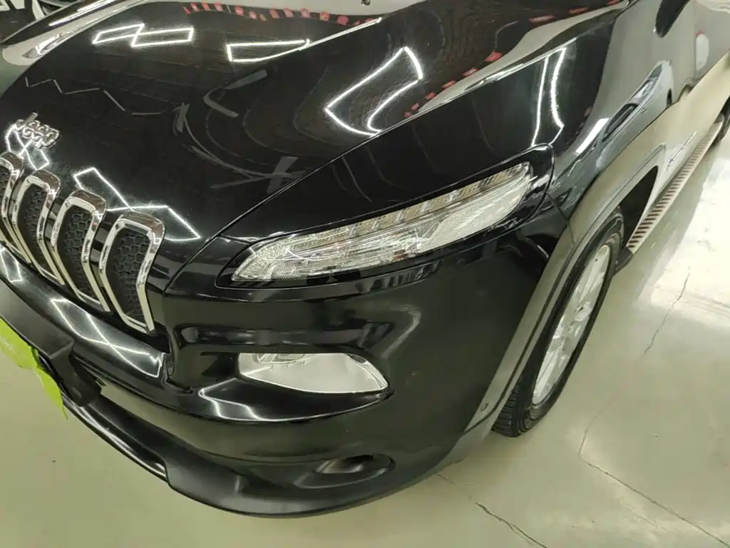 Jeep Cherokee — миниатюра 24