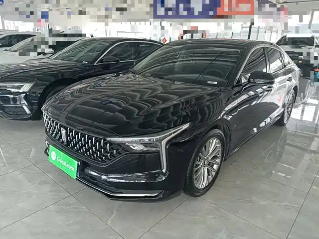 2025 Bestune B70