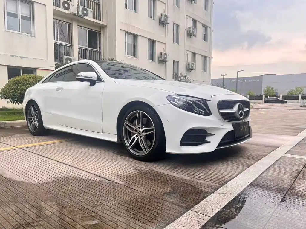 Mercedes-Benz E-Class (Import) — миниатюра 3