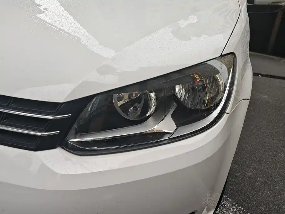 Volkswagen Touran — миниатюра 5
