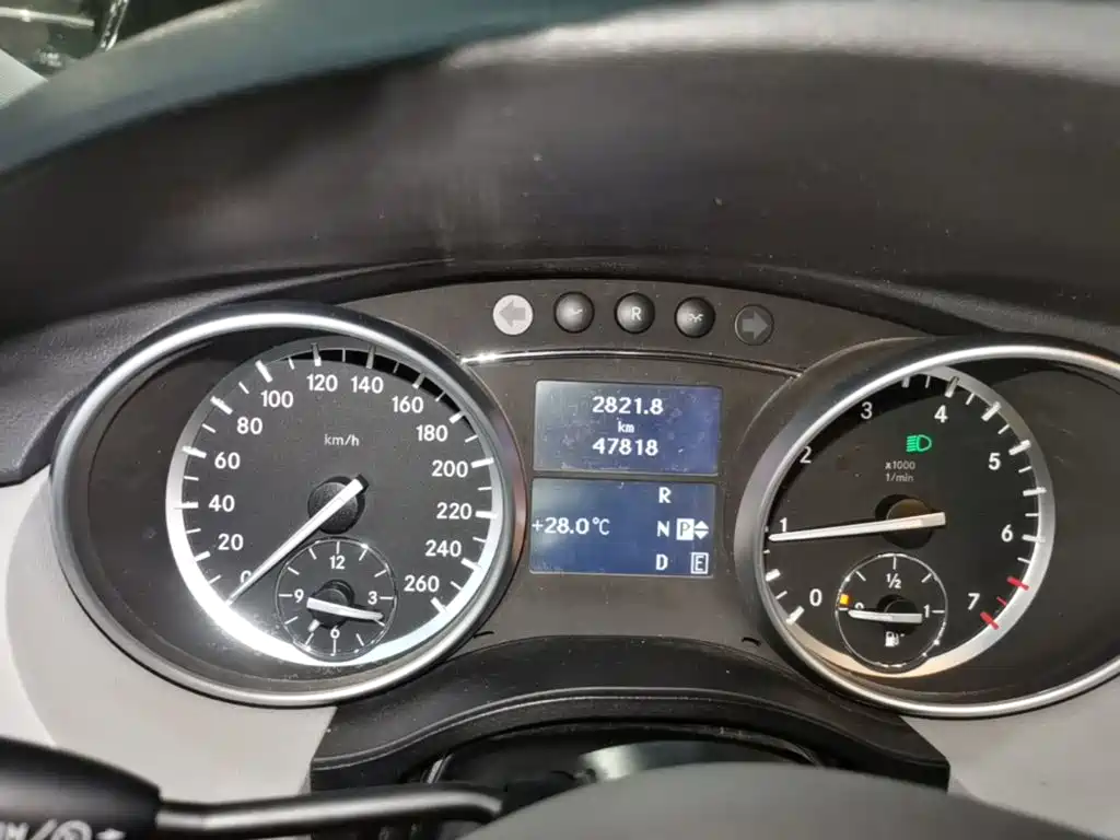 Mercedes-Benz R-Class — миниатюра 12