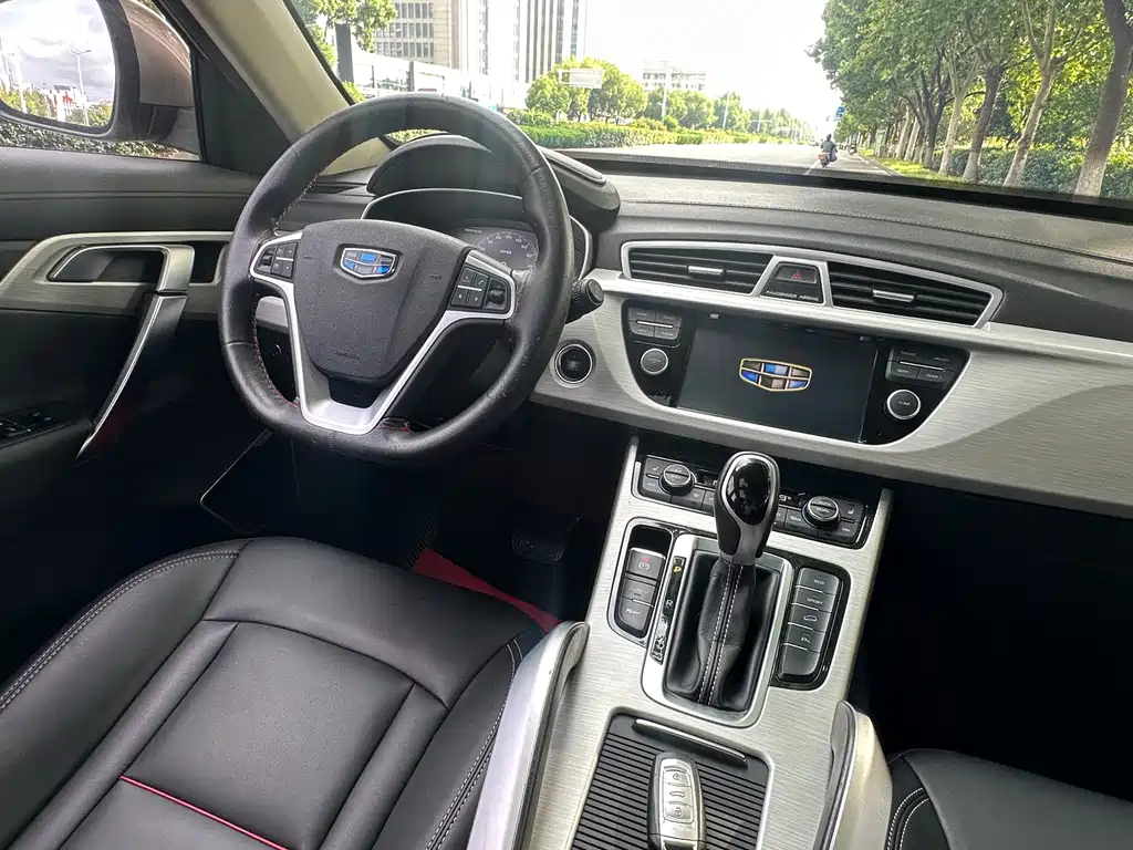 Geely Boyue — миниатюра 14