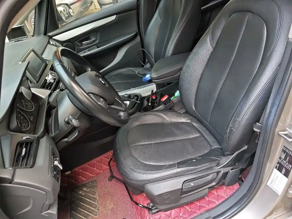 BMW 2 Series Active Tourer — миниатюра 8