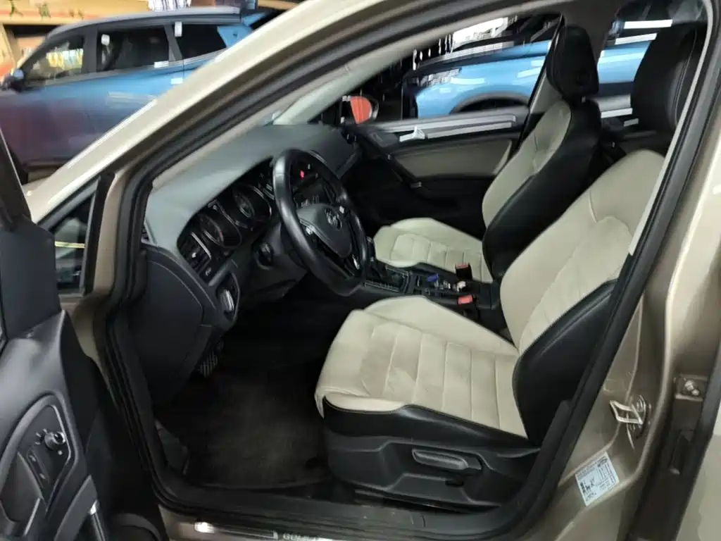 Volkswagen Golf — миниатюра 15