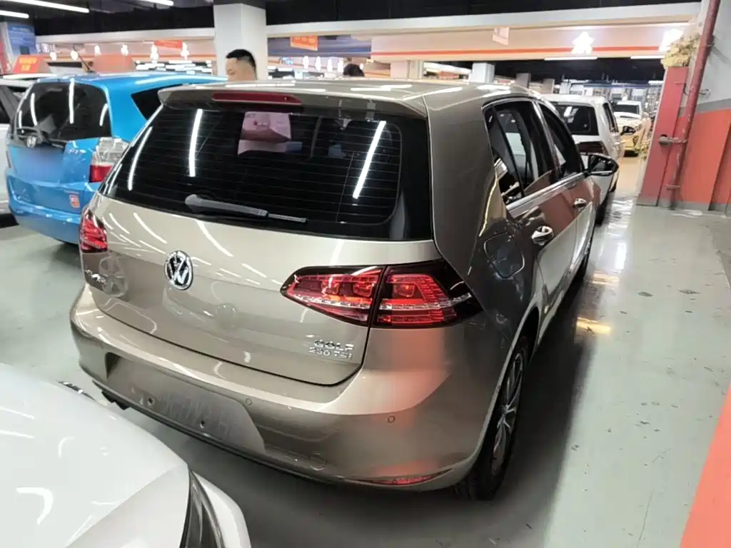 Volkswagen Golf — миниатюра 7