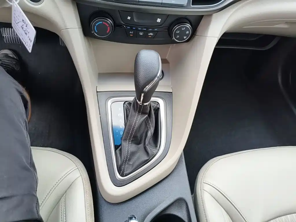 Buick Excelle — миниатюра 14