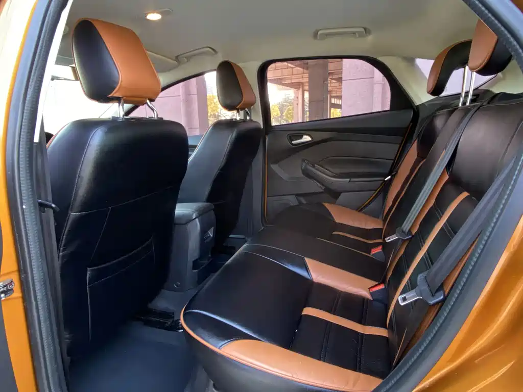 Ford Focus — миниатюра 4